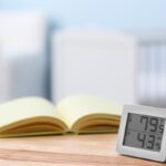 room hygrometer and thermometer to measure indoor humidity and temperature
